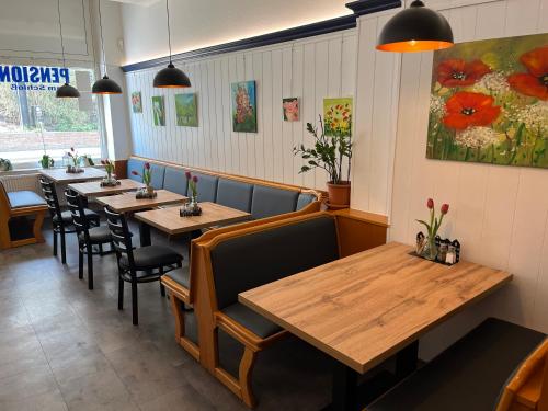 ردهة, Pension am Schloss in شويرن