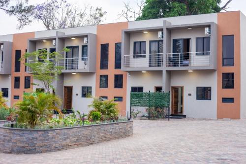 Išorė, WARA Suites in Ndola