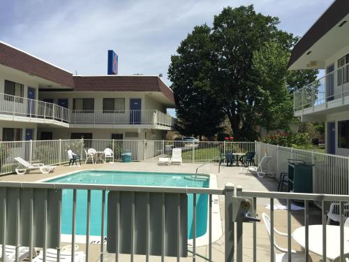 Piscina, Motel 6 Yreka, CA in Yreka (CA)