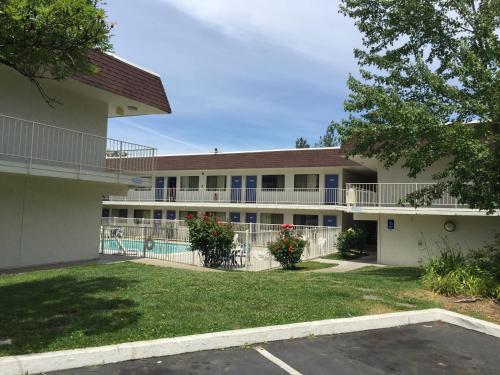 Motel 6-Yreka, CA