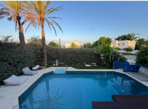 Elegant Coastal Villa With Ocean Views in Caesarea