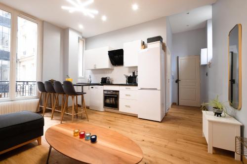 Luxury Flat Champs Elysées 4 Guests - image 4