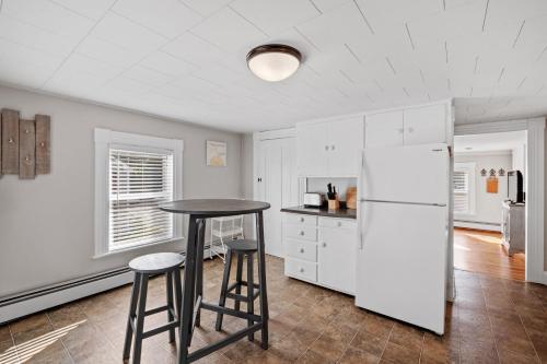 2nd Flr Large 1 Bed - Short to Midterm Rental – khách sạn tại Exeter (NH)
