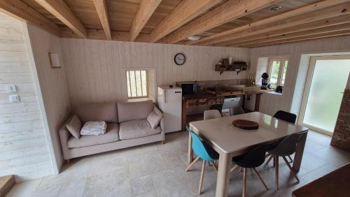 La cabane du pédaleur gîte à louer Bois de la Grosse Aige
