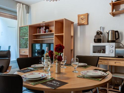 Apartment Montfort 10A by Interhome in น็องดัซ