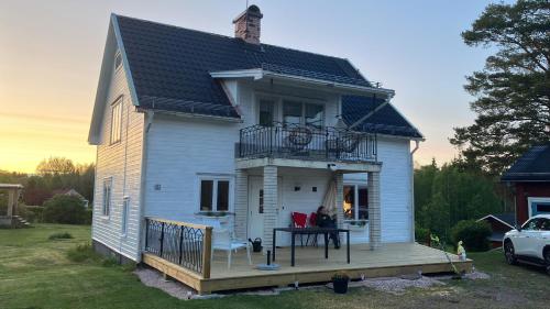 Comfortabel Zweeds huis met sauna en houtkachel. in Johannisholm