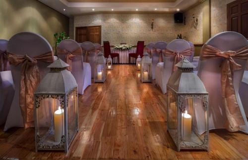Breffni Arms Hotel - image 4
