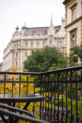 Soho Boutique Hotel - image 8
