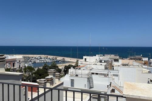 Palazzo Della Tore 001-Elegant Historic Escape in Torre a Mare