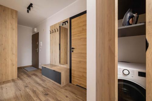 Comfortable Apartment with Parking & Balcony Ideal for Families by Nolcegi Renters in Panewniki