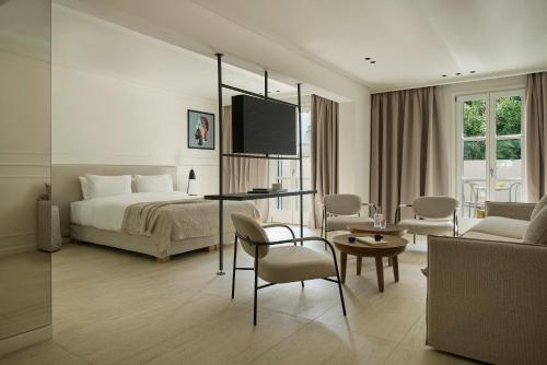 Doryssa Theorem Hotel in بيثاجوريو