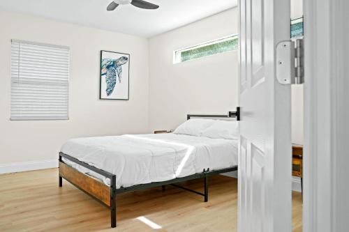 Recently Remodeled Mins from beach+Putting Green in Boynton Beach, USA