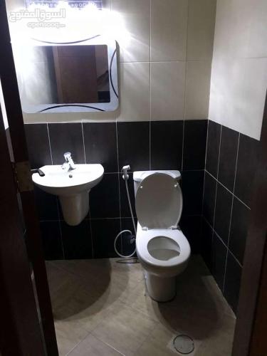 Fully Furnished apartment for rent in Amman Khalda - image 6