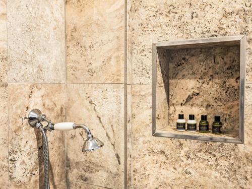 Holiday Home Poggio Piero 2 by Interhome in 羅卡斯特拉達