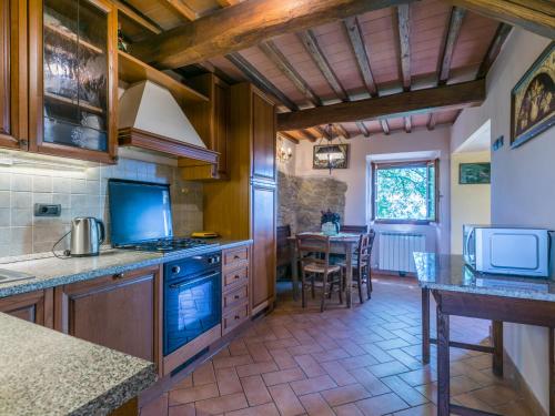 Holiday Home Tegliaia-1 by Interhome in Монтеваркі