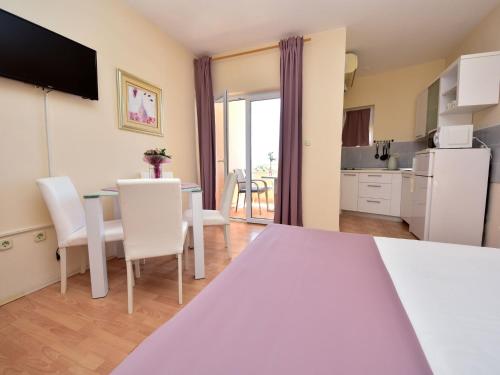 Apartment Melandura-3 by Interhome in Dinjiska