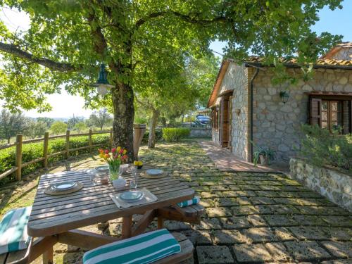 Holiday Home Sottopoggetto by Interhome in 羅卡斯特拉達