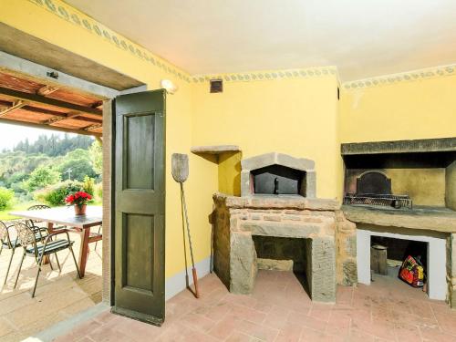 Holiday Home Cortona Sunshine by Interhome in Campaccio