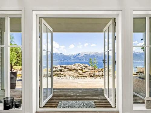 Holiday Home Holmen by Interhome in Страндебарм
