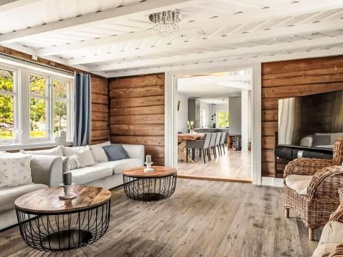 Holiday Home Holmen by Interhome in Страндебарм