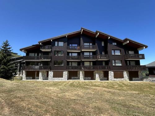 Charmant Duplex Méribel, 4 Chambres, Pieds des Pistes - FR-1-355-3 (Charmant Duplex Meribel, 4 Chambres, Pieds des Pistes - FR-1-355-3) in เมอริเบล มอตตาเรต