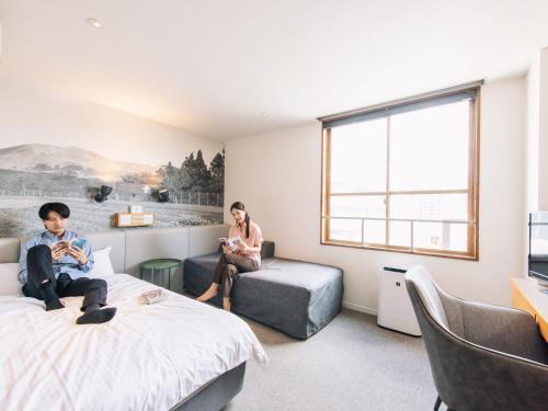 room detail thumbnail 1