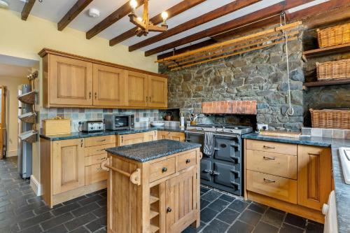 virtuve, Pendre Farmhouse Llwyndafydd in Talgarreg
