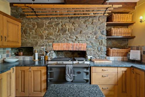 virtuve, Pendre Farmhouse Llwyndafydd in Talgarreg