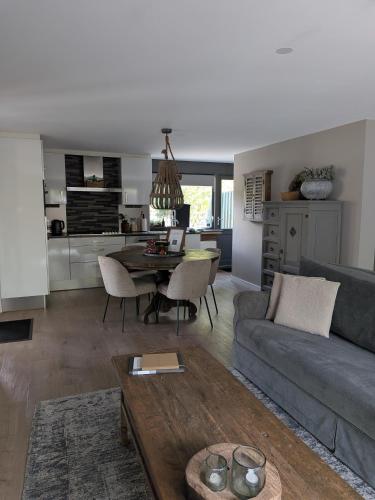 Family Wellness lodge 4 personen Zuid-Holland!