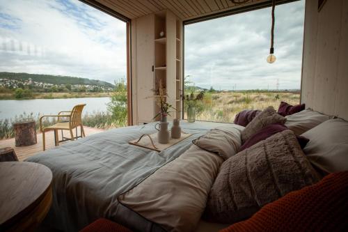 Glamping Jezeroooo in Praha-Lipence