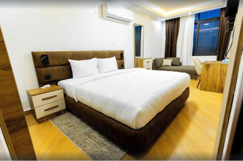 キガリ Cascadia Hotel Apartments by GF Greenland 4つ星 ホテル スイート