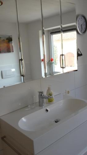 Allgäu Apartment - image 12