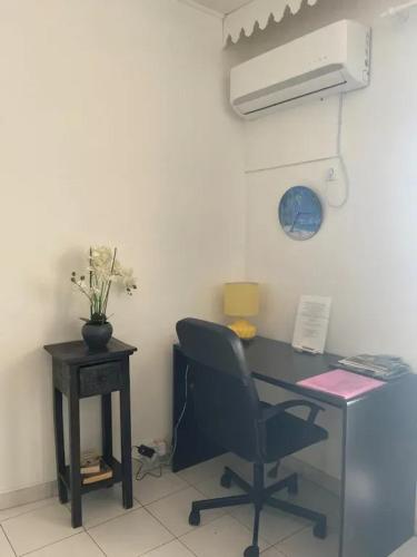 Studio charmant aux Trois-Îlets avec vue mer - image 2