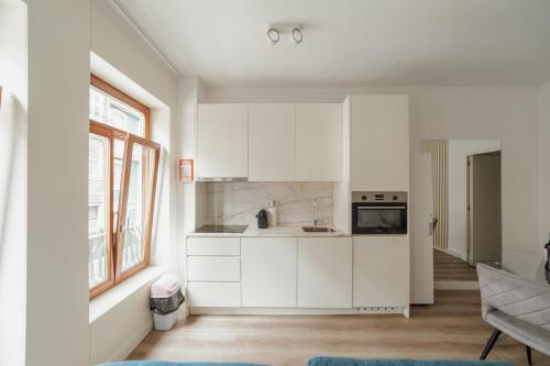 Downtown Comfort Apartment by Vacationy - image 4