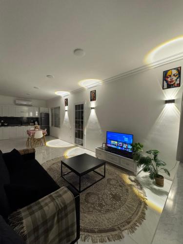 Apple Garden Guba in Amsar