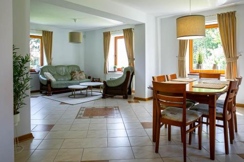 Szumi Las Events & Apartments in Bialobrzegi