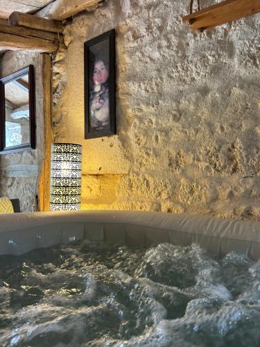 몽퀴 Les fontanelles du quercy blanc 4성급 게스트하우스 로비