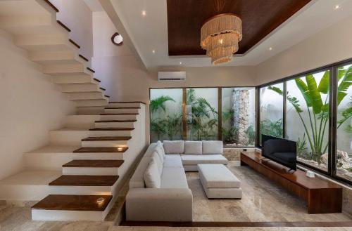 Rare 8BR Dual Villa Getaway with 4 private Pools