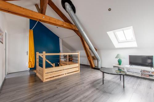 L'ecole De'rive, gite 12 personnes in Saint-Hilaire-Saint-Florent