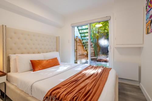 Stylish 3BR in Montreal Village near La Taqueria
