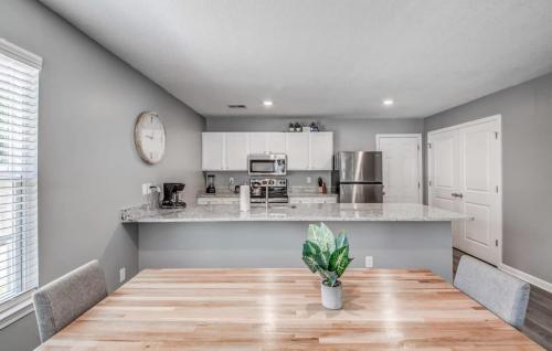 Minutes to the Memphis Zoo! The Berclair Cottage in สปริงฟิลด์ (เทนเนสซี)