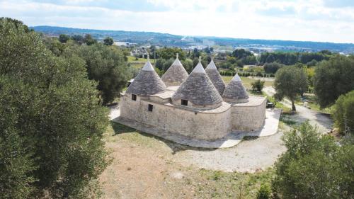 Trullo Mela comfort, 6 people, 10 minutes Alberobello