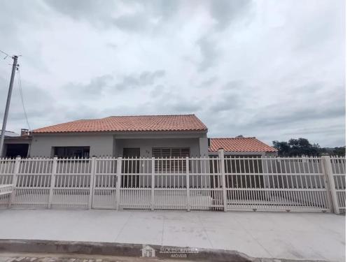 House in Colina Verde neighborhood