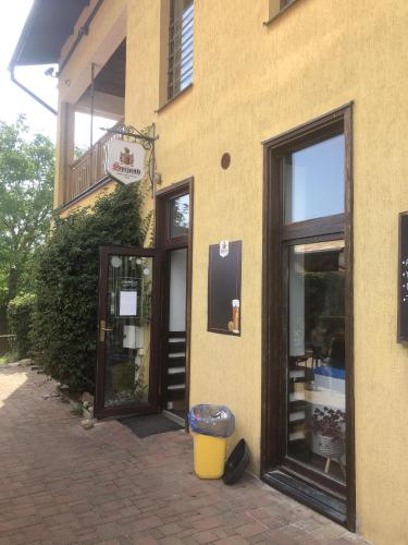 Penzion Golf Ještěd (Penzion Golf Jested) in Svetla pod Jestedem