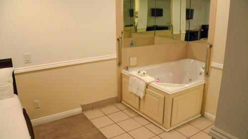 Country Inn Ontario - image 13