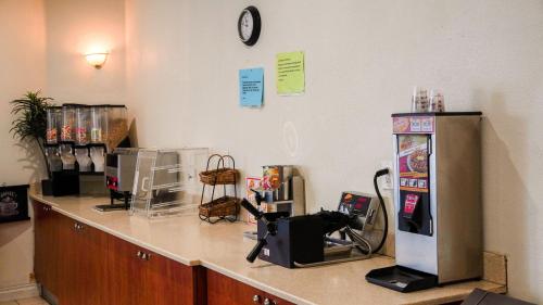 Country Inn Ontario - image 10