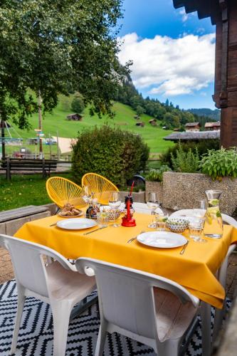Chalet 3 - Quiet and unique near Interlaken, Beatenberg (photo 8)