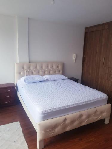 Acogedora casa moderna in การ์เซเลง