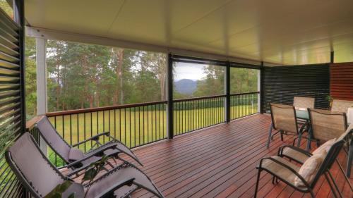 Mapleton Falls Accommodation