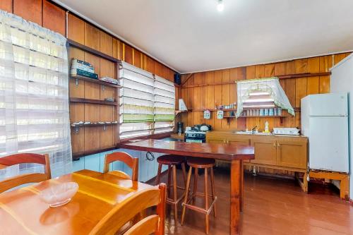 Tarpon at Carol's Cabanas -Gold Standard Certified in พลาเซนเซีย